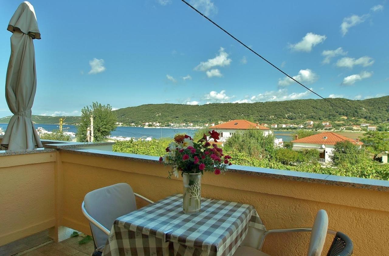 Apartments By The Sea Supetarska Draga - Donja, Rab - 4954 Ngoại thất bức ảnh